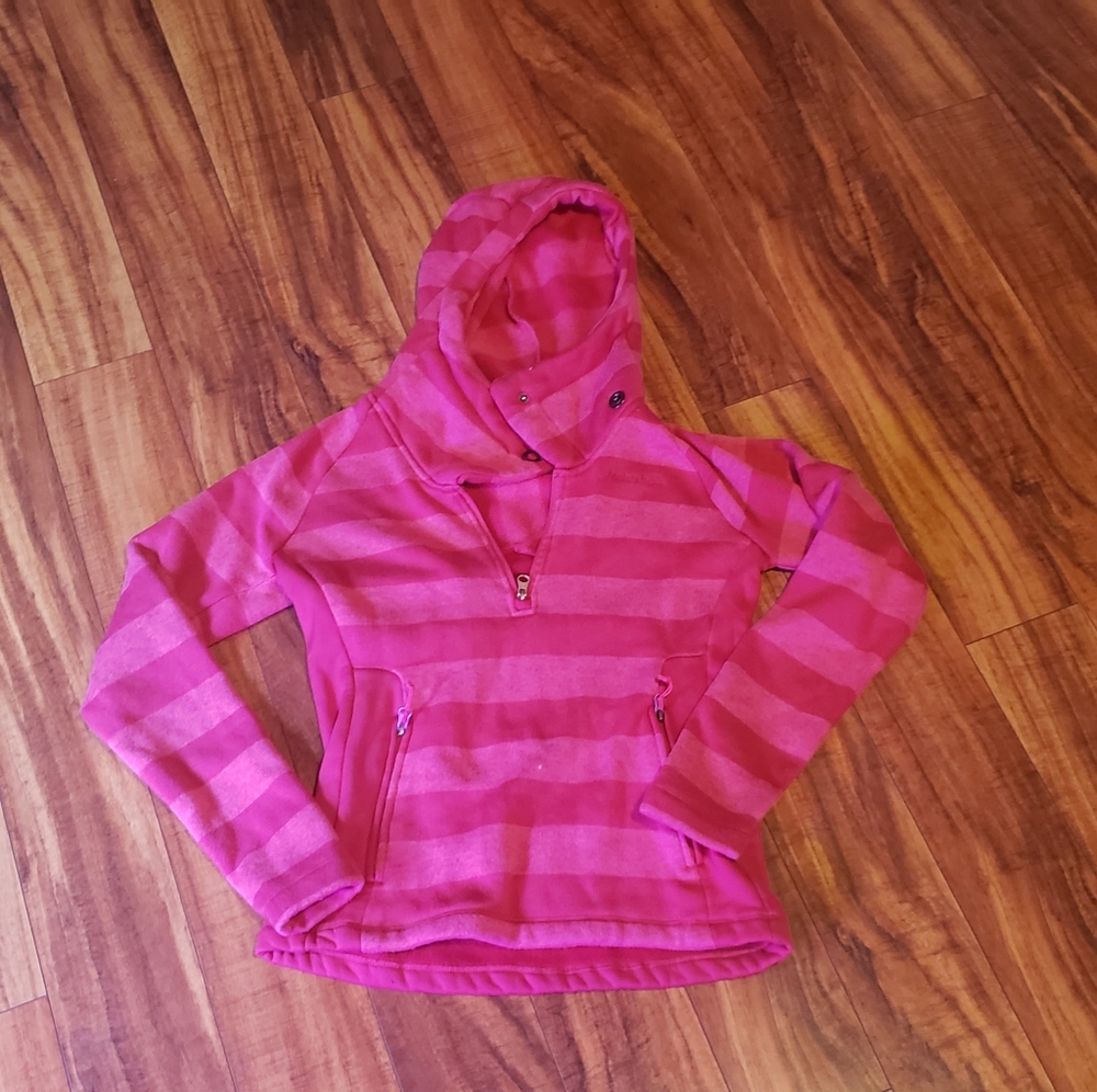 Avalance Women's Small Hot Pink winter sweater